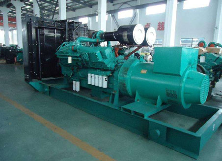 元阳800kw康明斯柴油发电机组图片 元阳800kw康明斯柴油发电机组图片